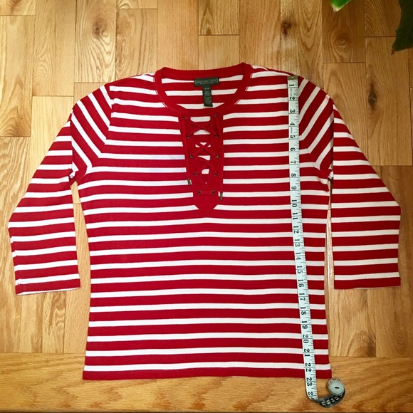 Lauren Jeans Co, Ralph Lauren laced v-neck shirt - Picture 6 of 10